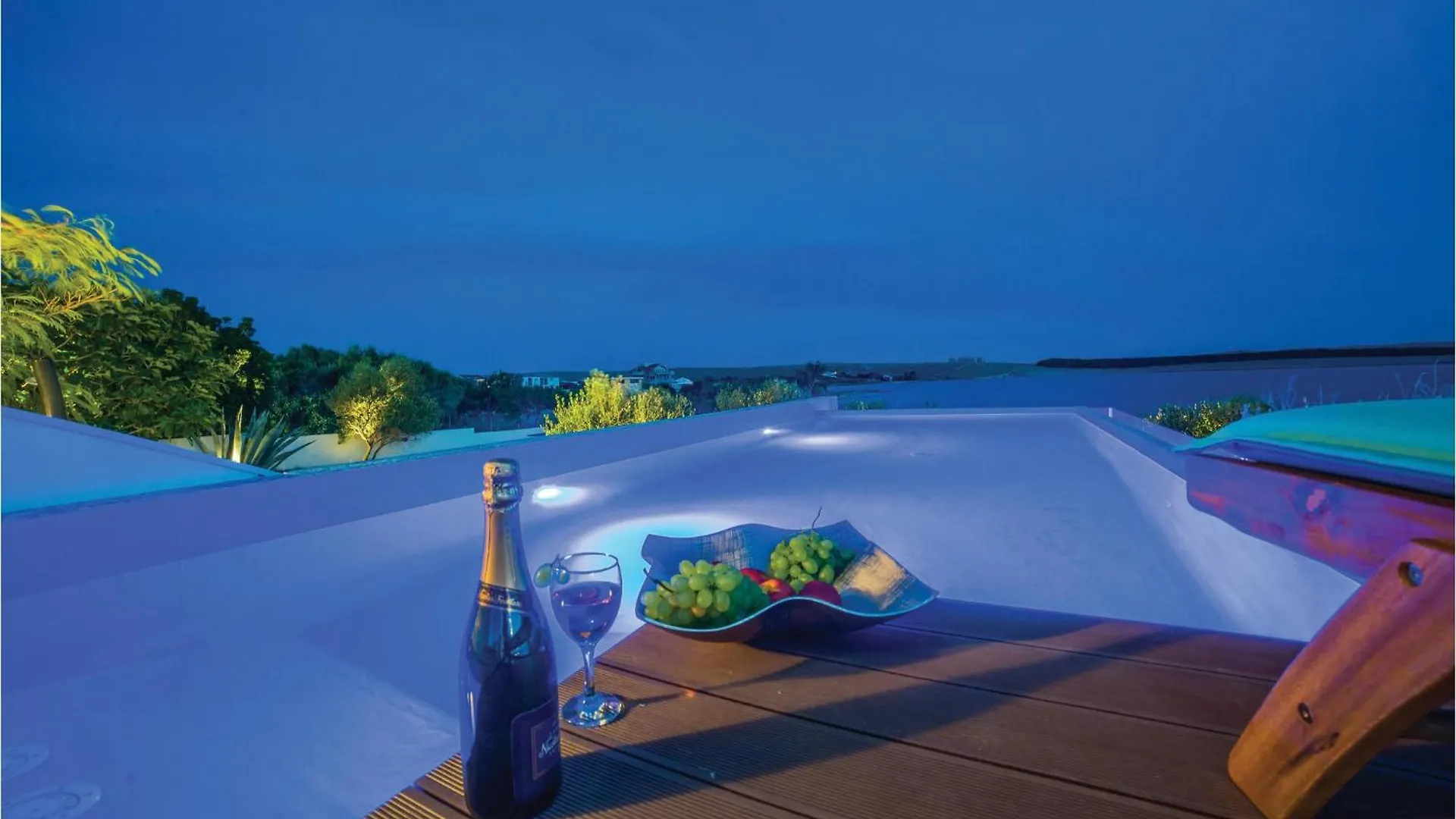 Holiday home Lovely Home In Povljana With House Sea View