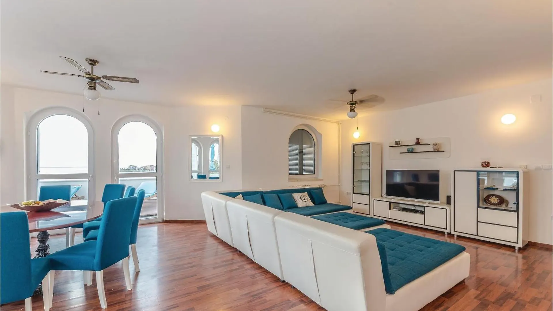 Lovely Home In Povljana With House Sea View