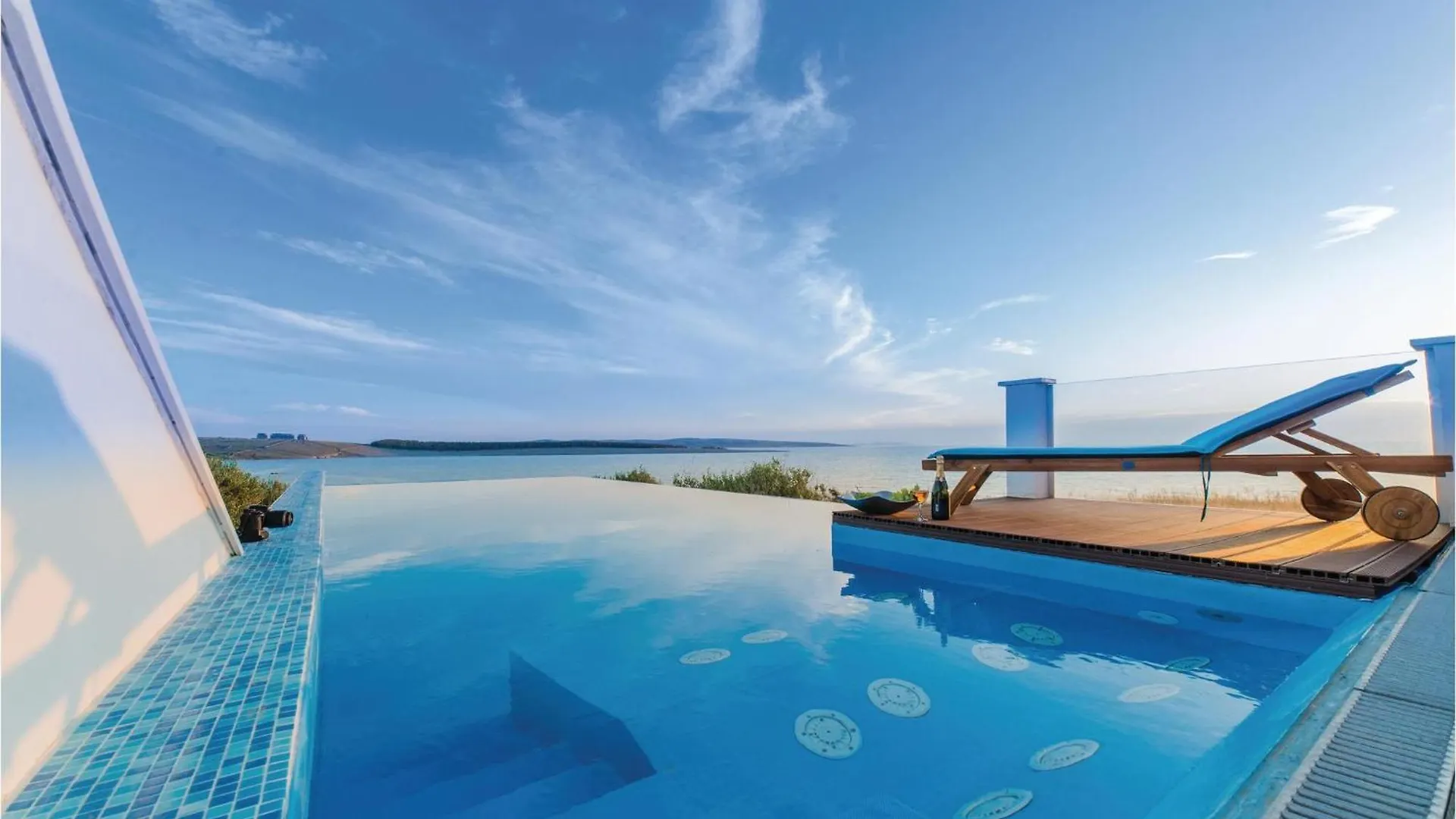 Lovely Home In Povljana With House Sea View Croacia