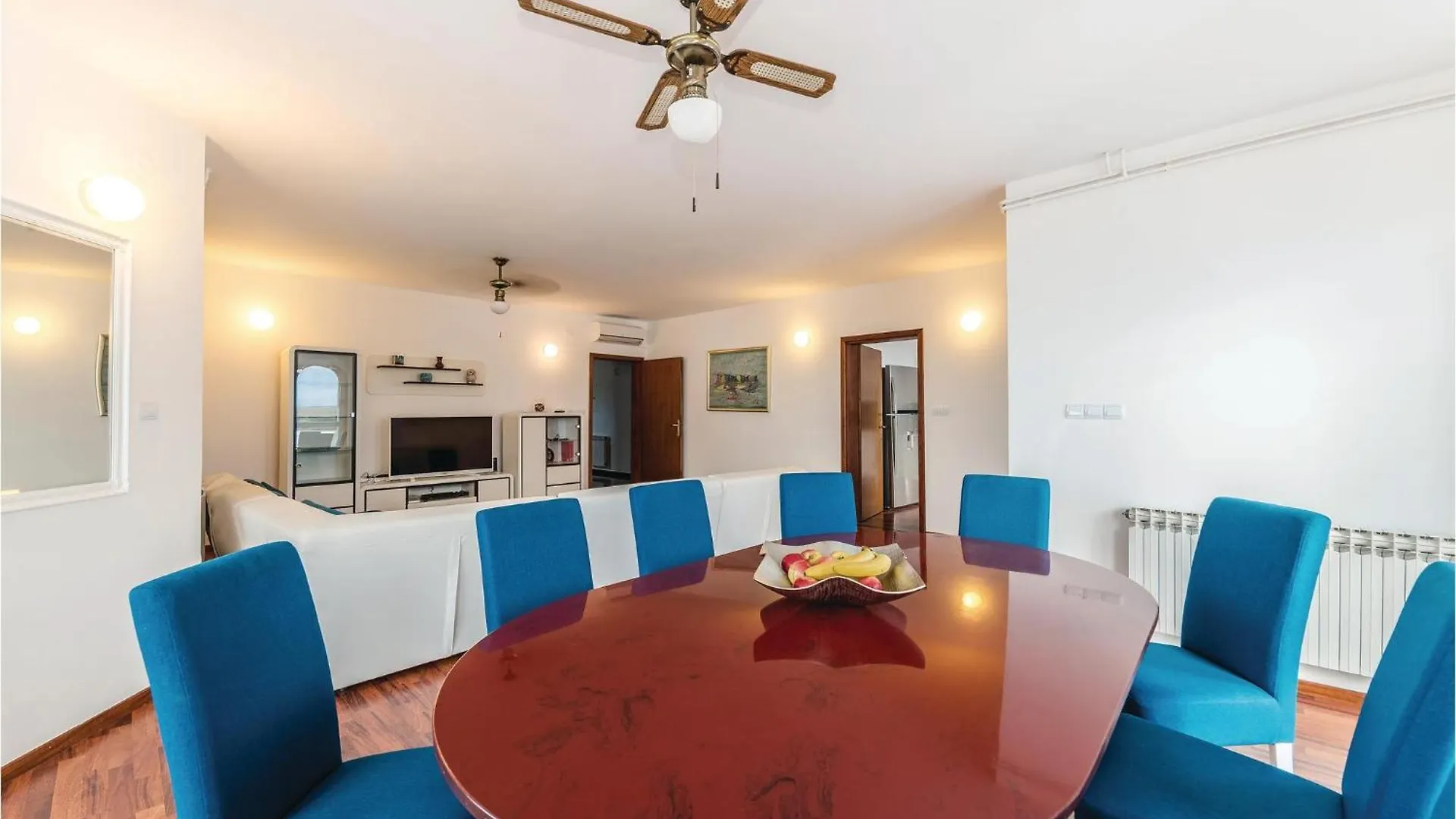 Сasa de vacaciones Lovely Home In Povljana With House Sea View