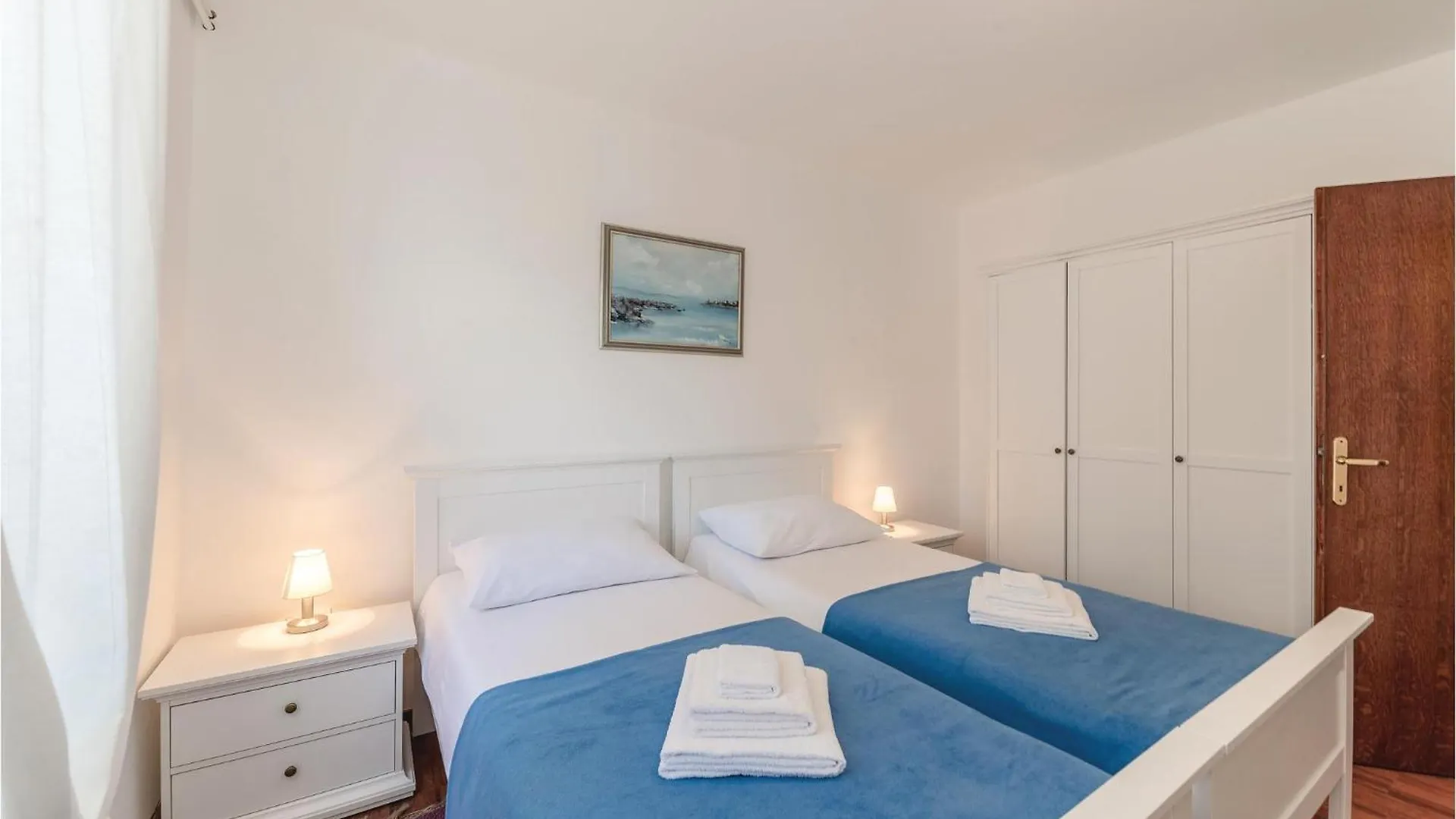 Lovely Home In Povljana With House Sea View Сasa de vacaciones