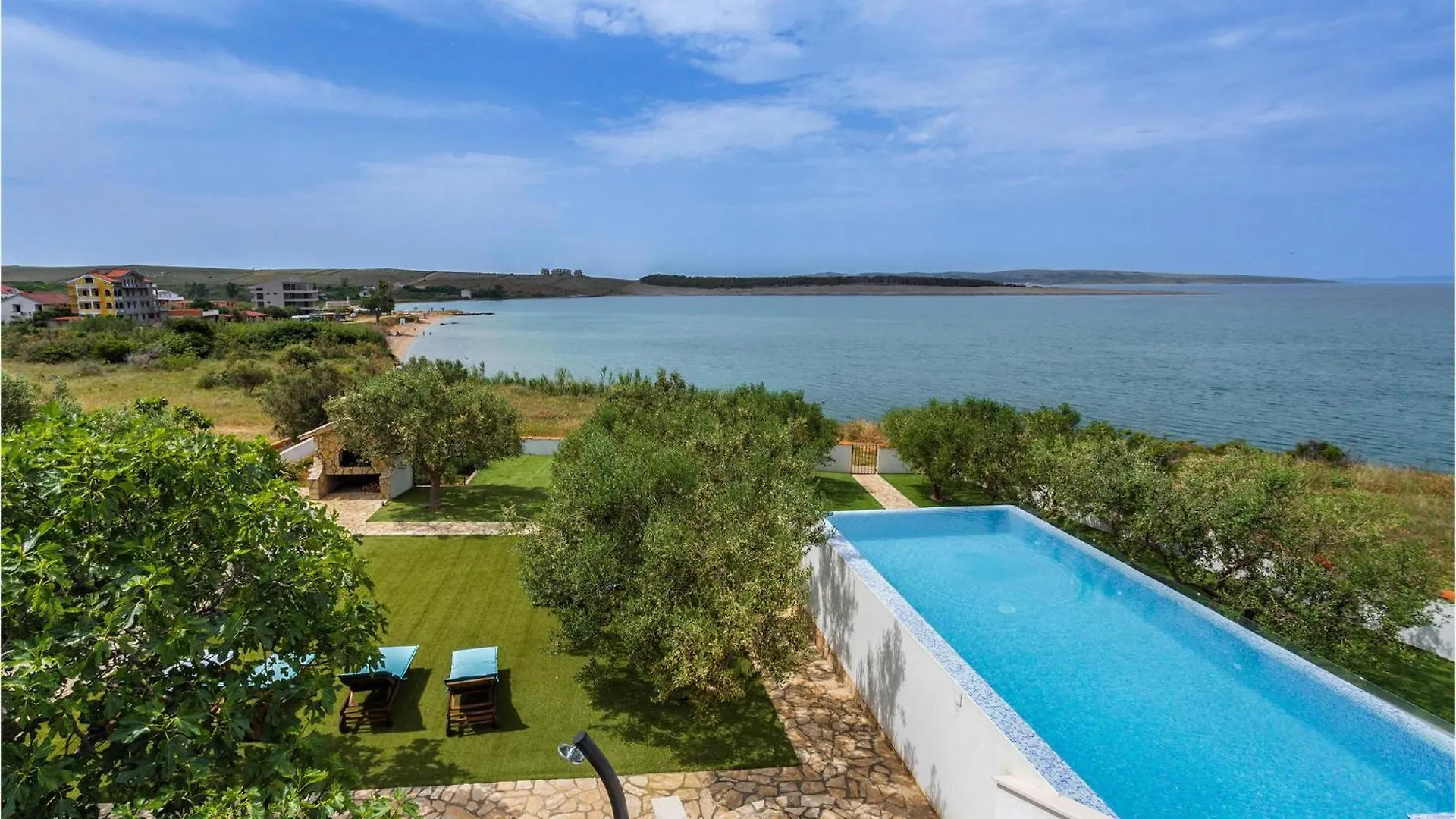 Lovely Home In Povljana With House Sea View Сasa de vacaciones